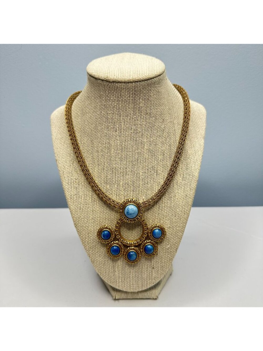Sarah Cavender Metalworks Gold Mesh Necklace Blue Chandelier Pendant Statement - Picture 2 of 14